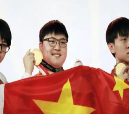 Reddit熱議Uzi選Ruler為史一AD：GOAT的謙虛父親選擇了他的兒子