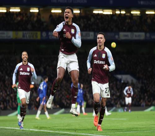 英超綜述：阿森納仍2分領(lǐng)跑黑馬逆轉(zhuǎn)切爾西奪11連勝利物浦返前4