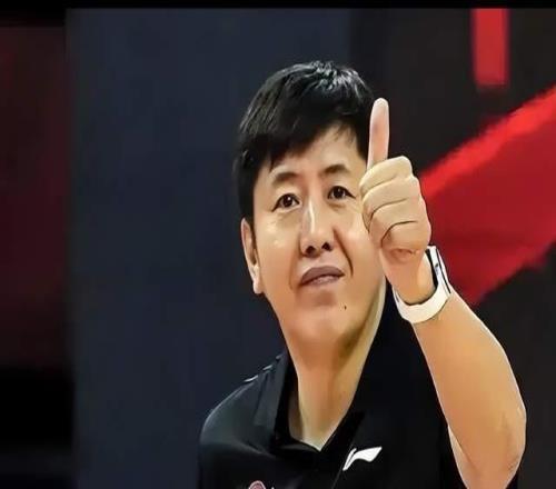 產(chǎn)房傳喜訊人家升了！恭喜丁偉，恭喜浙江男籃，真是大快人心