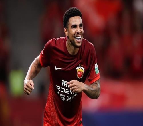 31歲巴西王牌慘遭海港棄用卻成中超轉(zhuǎn)會(huì)香餑餑引得兩家勁旅哄搶