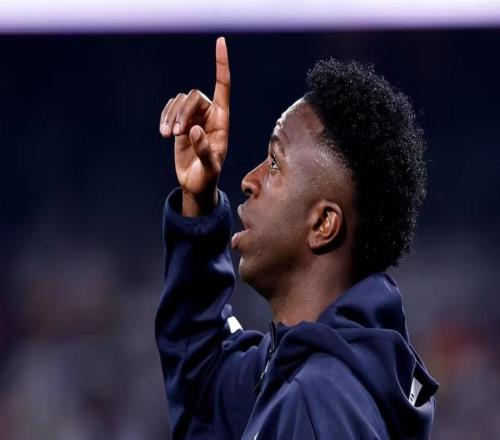 阿斯：維尼修斯的合同進(jìn)入最后18個(gè)月，球員和皇馬都想續(xù)約