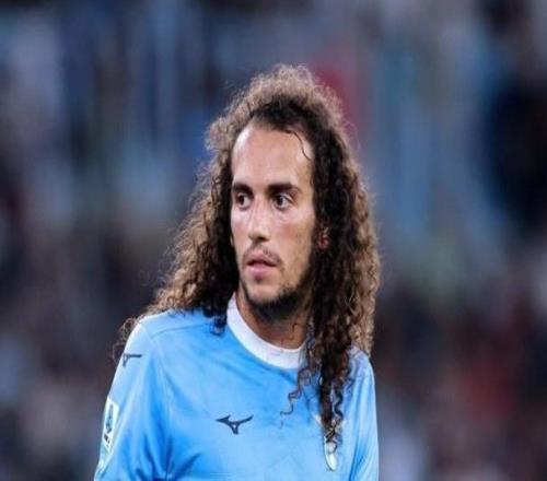 斯基拉：桑德蘭已重啟談判，試圖在冬窗簽下貢多齊