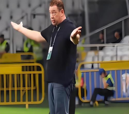 意外！波耶特以為他重返中超會很搶手，結(jié)果自薦來浙江隊都被拒