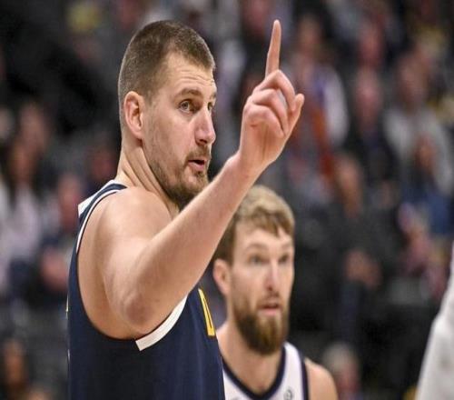 NBA進(jìn)攻大戰(zhàn)13人上雙掘金勝?lài)?guó)王