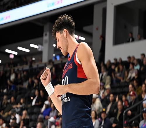 三分命中率接近五成！快船二隊(duì)還隱藏著一名潛在的頂級(jí)投手