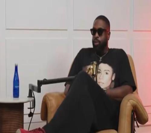 韋德：哈登確實(shí)與06年的我相似，我們都能突破給隊(duì)友創(chuàng)造機(jī)會(huì)