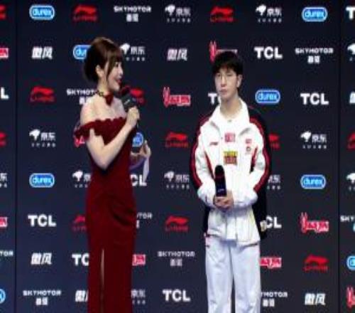 經(jīng)典逗逗對(duì)手WBG連砍兩分擊敗iG，Elk連續(xù)兩局表現(xiàn)亮眼助隊(duì)取勝！