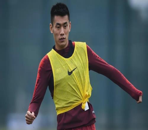 80后中超老將盤點(diǎn)！奔波與堅(jiān)守：西甲拓荒者張呈棟的綠茵春秋！