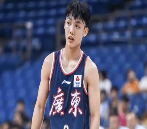 官宣了！CBA得分王空降廣東隊，杜鋒滿意，4外援豪陣劍指12冠