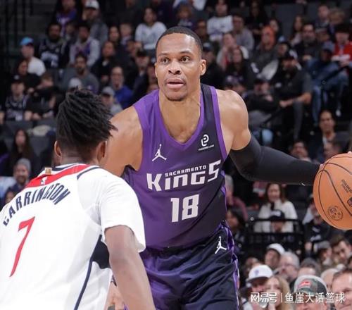 完勝！威少26分+6三分，小薩13+6湖人舊將爆發(fā)，德羅贊兩人起沖突