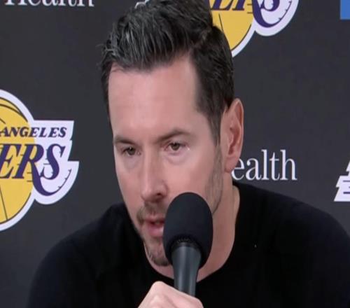 雷迪克：球員輪流受傷是本賽季的常態(tài)，今晚裁判的吹罰有些混亂