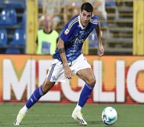 13場(chǎng)0球神鋒墜落！莫拉塔失控撞人后主動(dòng)求換下，職業(yè)生涯走到頭