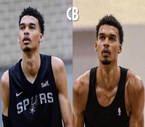 才打兩年NBA啊！現(xiàn)在的文班比剛進(jìn)NBA時壯了不止一圈