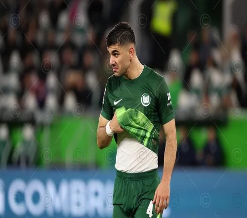 利物浦買新后衛(wèi)相中“新范德文”21歲希臘后衛(wèi)，人高馬大速度快