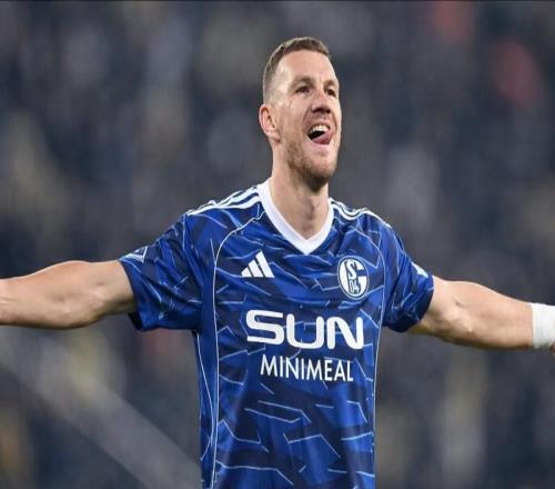 斯基拉：哲科將接過沙爾克10號球衣，計劃48小時內(nèi)體檢