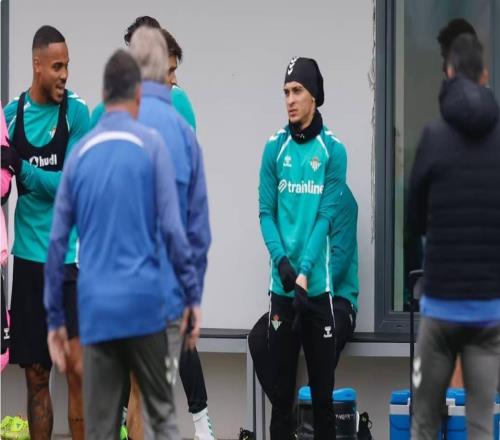 阿斯：安東尼回歸了貝蒂斯的訓(xùn)練，他已準(zhǔn)備好首發(fā)出戰(zhàn)皇馬