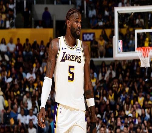 快船37：38湖人！東契奇燃爆全場，詹姆斯?fàn)顟B(tài)低迷，裁判引爭議！