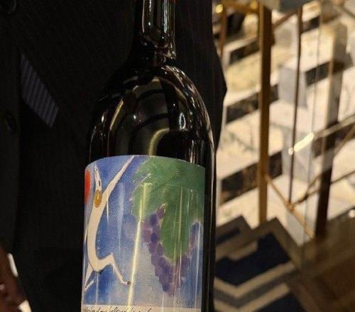 布克社媒曬中國賽日常：來自中國澳門的愛