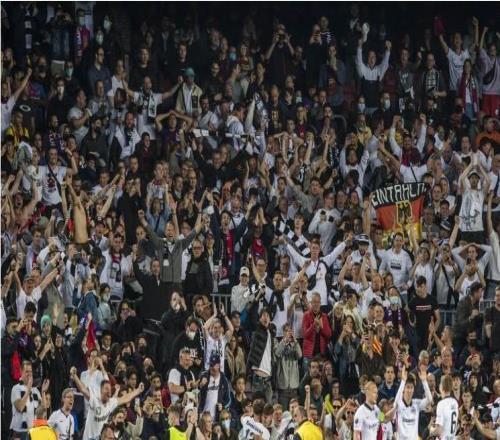 世體：巴薩將啟動(dòng)程序，防止法蘭克福球迷“占領(lǐng)”諾坎普再現(xiàn)