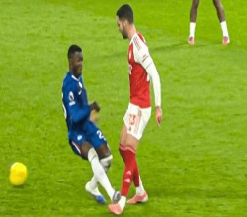 瘋狂德比！十人切爾西盡顯鐵血，戰(zhàn)平阿森納，英超積分榜出爐