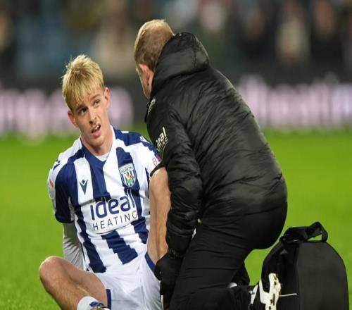 記者：盡管人手緊缺，曼聯(lián)1月還是希望外租剛召回的科利爾