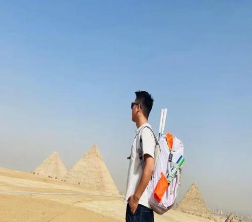 身邊馬凱奇：帶著球拍走天下