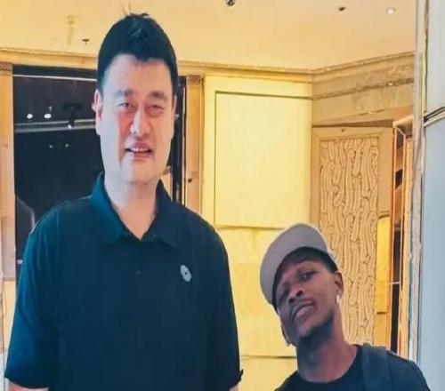 剛剛！太突然了！MVP主動(dòng)招呼楊瀚森...