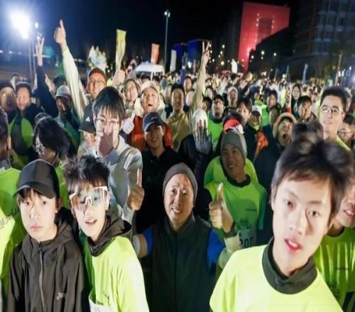 十年奔跑，與城同光！迎接2026上海第一縷陽光，第10屆滴水湖迎新跑如約而至