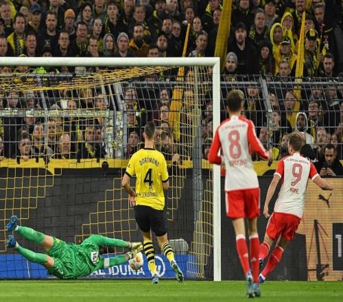 德甲身價(jià)最貴陣容發(fā)布！11人陣容僅兩人非拜仁球員冠軍有懸念