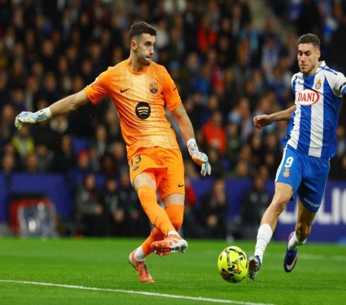 6次神撲！巴薩門(mén)神直面舊主毫不手軟硬生生撲出各項比賽8連勝