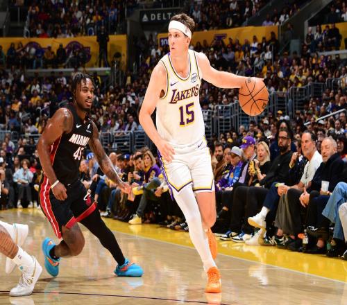 里夫斯身價飆升！美媒曬NBA30隊最大挑戰(zhàn)：火箭隊三分勇士隊自滿