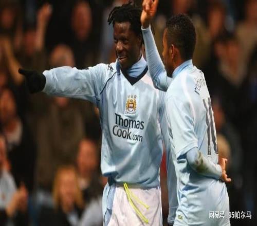 津巴布韋之光，曼城首秀享受保鏢待遇，5個(gè)賽季進(jìn)26球毀于轉(zhuǎn)會(huì)