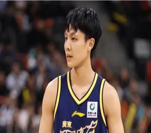 廣東110105勝深圳，比賽過程相當(dāng)精彩，球迷大呼過癮