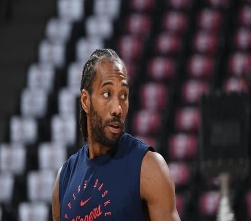 ESPN：快船2017年就曾私下打聽小卡傷情他們肯定不想被聯(lián)盟徹查