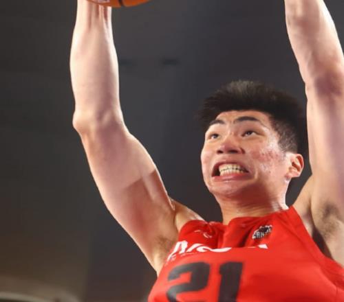 余嘉豪留洋16+8罰球9中9閃耀：4戰(zhàn)3場得分上雙難阻季前賽4連敗
