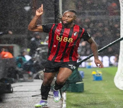 6500萬！曼聯(lián)要買悍將，11場(chǎng)6球3助攻的強(qiáng)力左邊路