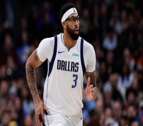 獨(dú)行俠安東尼戴維斯交易傳聞圍繞活塞和猛龍，但傳聞?dòng)兴鶞p少