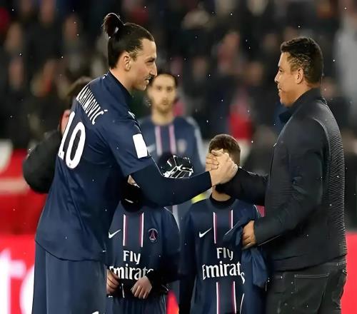 伊布為何視大羅為偶像在談及梅羅之爭時(shí)又力捧巴薩隊友