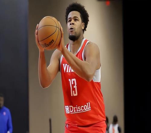 防守能力慘不忍睹！火箭二隊(duì)替補(bǔ)中鋒的表現(xiàn)實(shí)在是有些不太穩(wěn)定