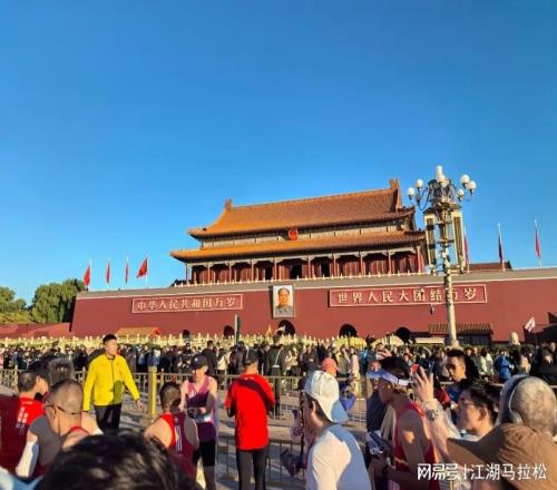 北馬，依然是中國(guó)馬拉松的那束光