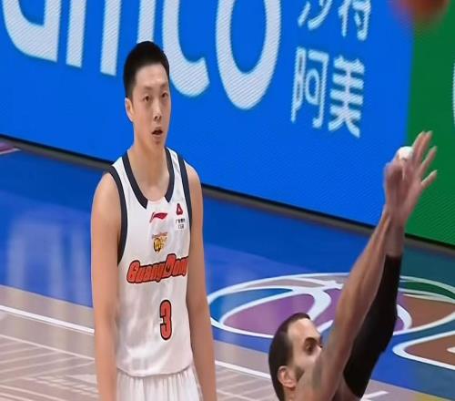 救火！廣東最適合的第5外援曝光，“三冠鋒線(xiàn)”有望被杜鋒召回