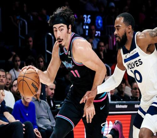 24歲華子太狠了！庫里沒(méi)做到的NBA歷史三分球神跡，被他輕松達成