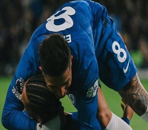 沃特金斯雙響，維拉21切爾西造兩大百年神跡，11連勝宣戰(zhàn)阿森納