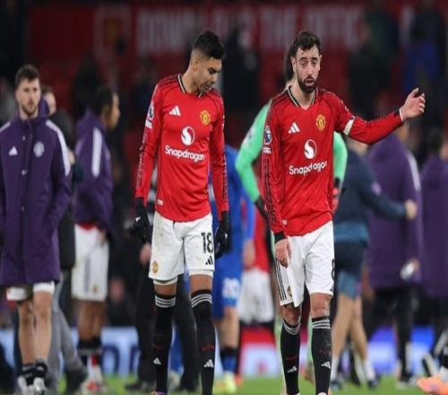 說(shuō)了些啥郵報：B費賽后與卡塞米羅、烏加特交流時(shí)顯得不滿(mǎn)