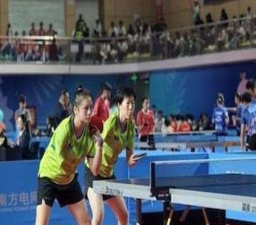“我終于有娃娃了！”退役十年重返賽場，單臂乒乓女孩周迪奮殘?zhí)貖W會奪牌