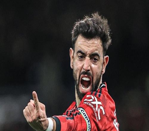 不敌十人埃弗顿，曼联英超连续5场不败+主场4连胜遭终结