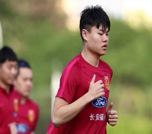 意外！楊立瑜新賽季來重慶銅梁龍幾率有多大球迷直言以官宣為準