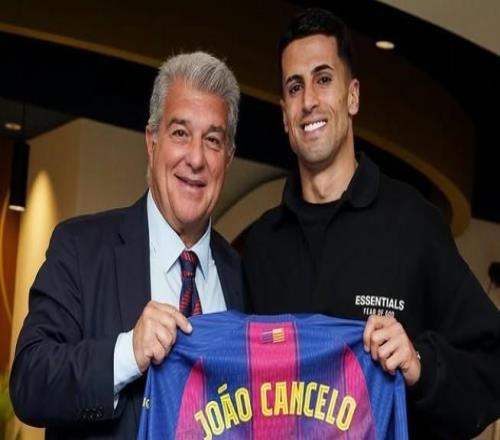 重新披上2號(hào)球衣，坎塞洛選擇與第一次租借巴薩時(shí)相同號(hào)碼