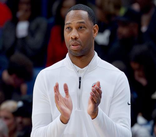 2勝10負(fù)，主帥下課！鵜鶘沒那么多耐心，這跟快船形成鮮明反差