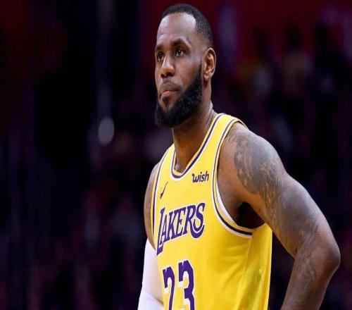 詹姆斯理應獲得七個(gè)常規賽MVP